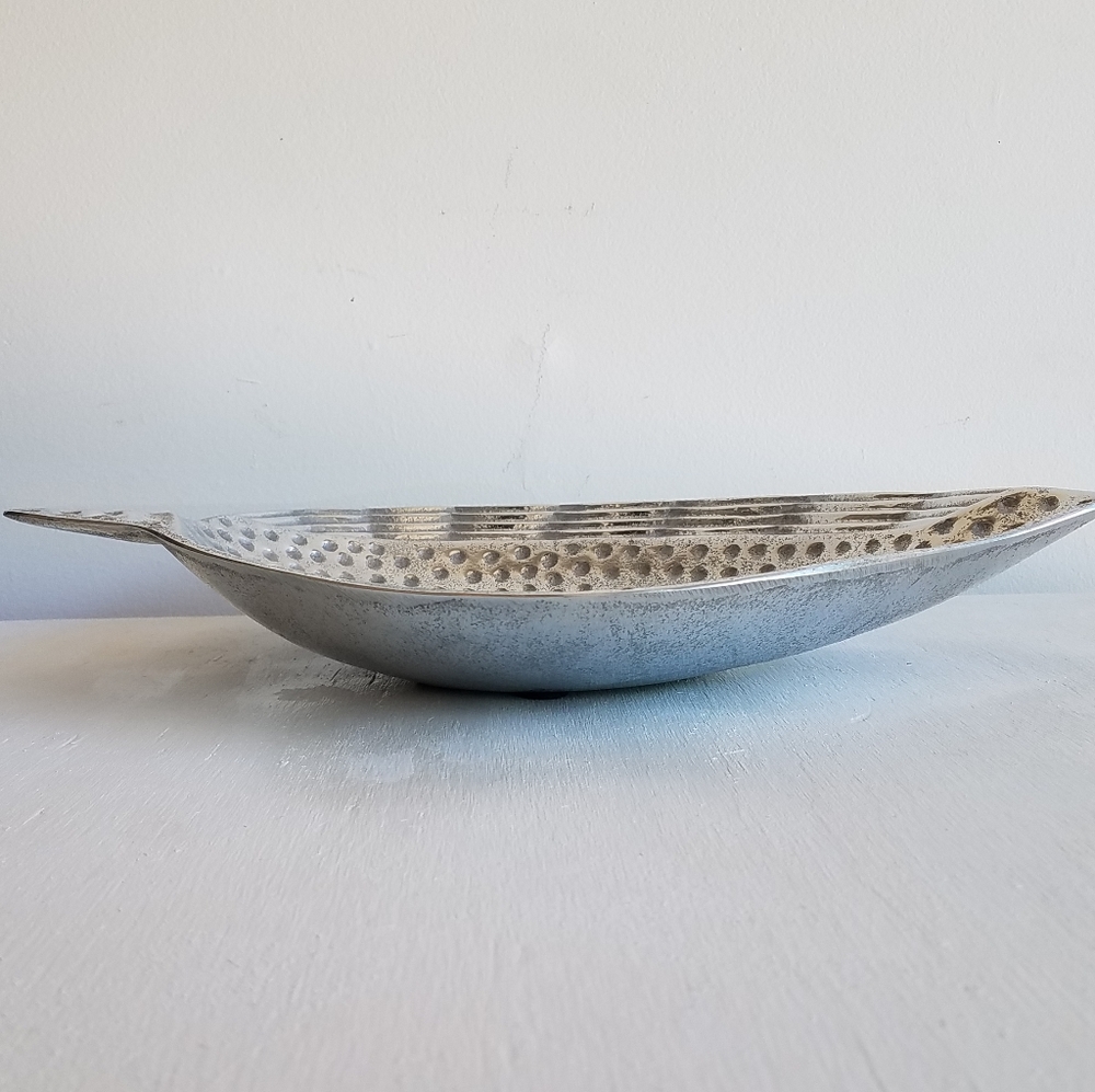 Silver Conch Shell Serving Dish - Picture 3 of 6